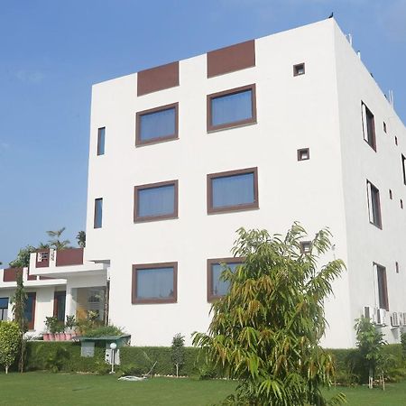 Oyo 18301 Hotel A-One Alwar Exteriör bild