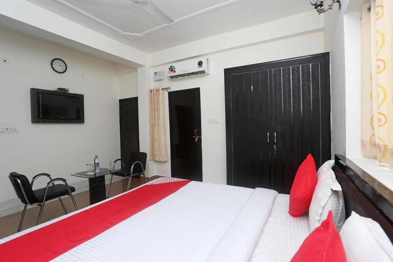 Oyo 18301 Hotel A-One Alwar Exteriör bild