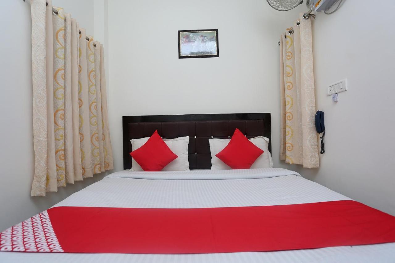 Oyo 18301 Hotel A-One Alwar Exteriör bild